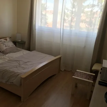 Momo Apartament Nancy
